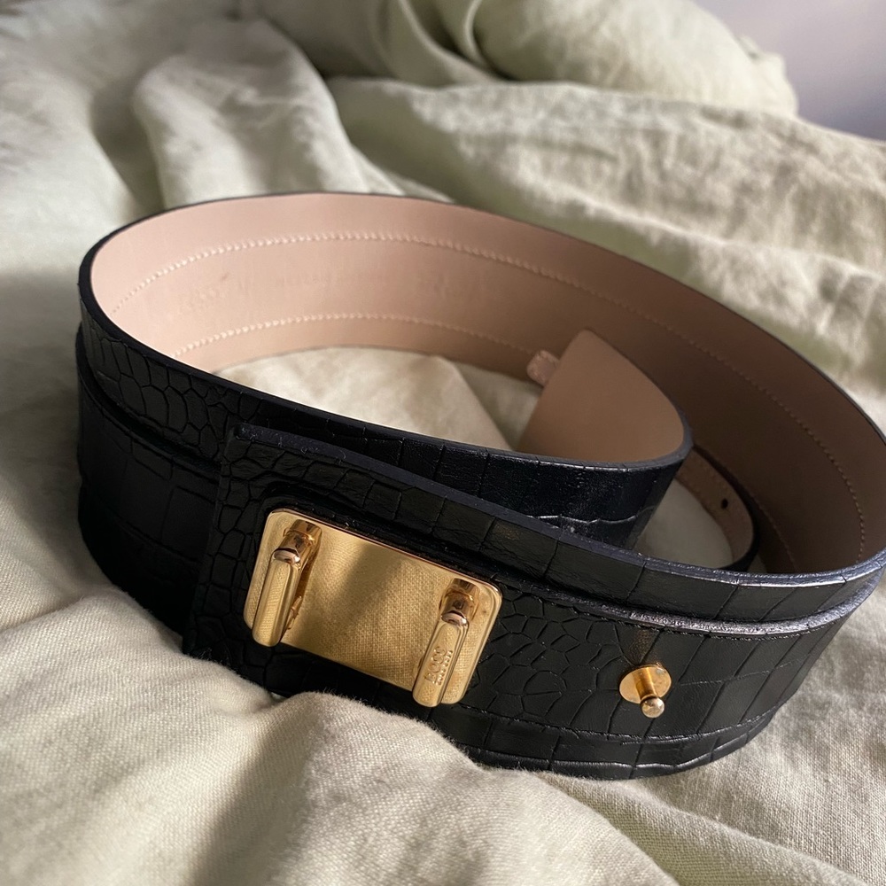 Hugo Boss Black Label Crocodile Belt w Gold Hardware PERFECT CONDITION